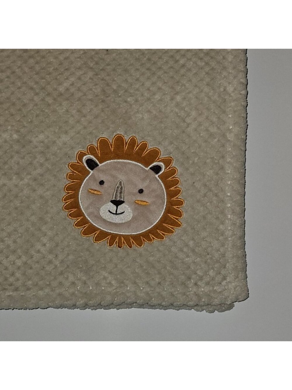 Kit + Pearl Lion Head Tan Baby Blanket RN 72409 Brown Fleece Waffle Weave 30x38